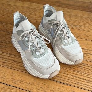 H&M 2022 chunky sneakers women size 7